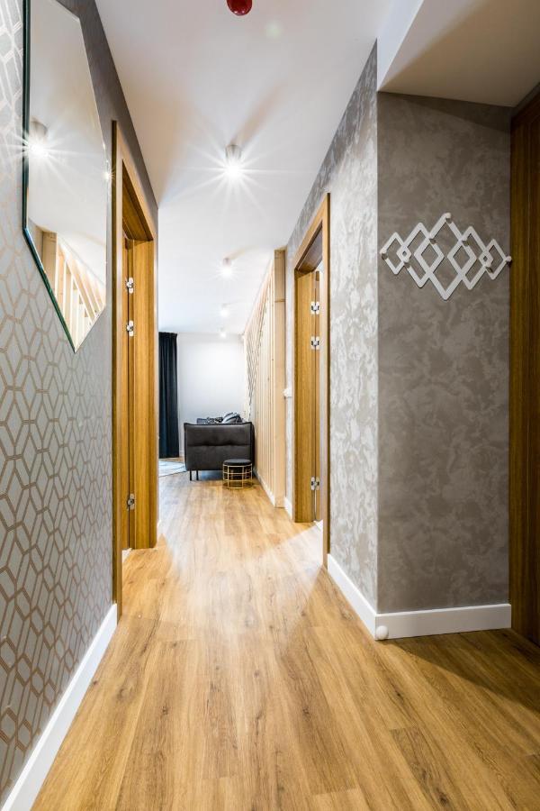 Aparthotel Prestige & *
